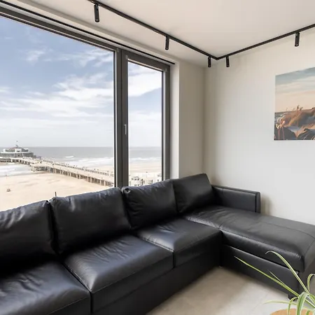 Pier With Seaview & Balcony By Interhome